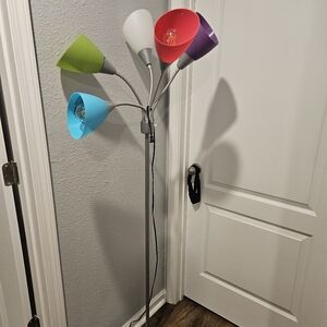 Floor lamp